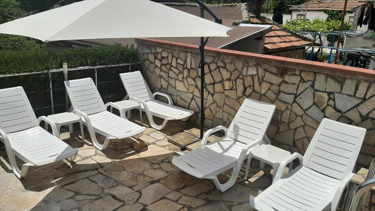 Family Hotel Favourite Obzor Buitenkant foto