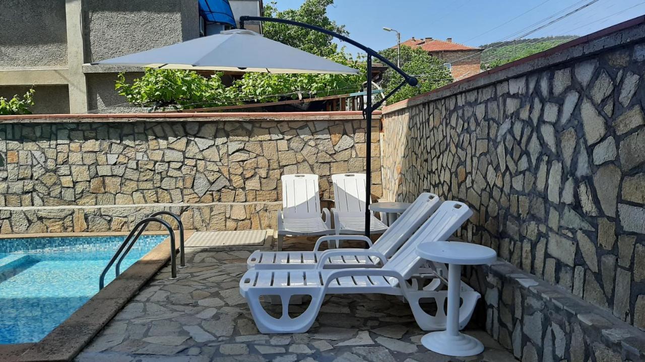 Family Hotel Favourite Obzor Buitenkant foto