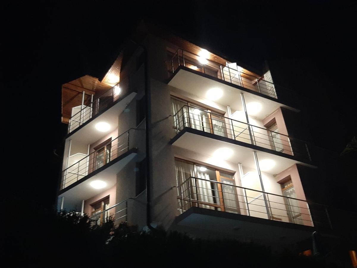 Family Hotel Favourite Obzor Buitenkant foto